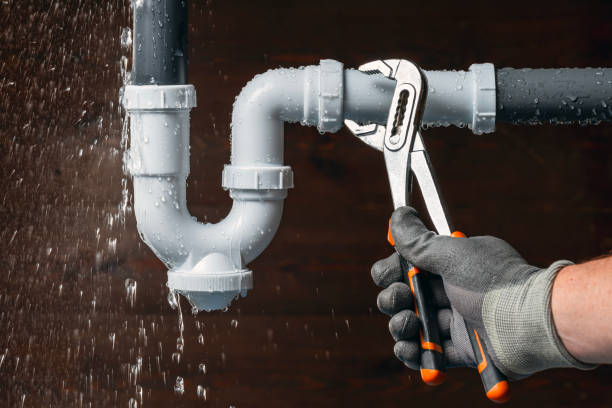 Professional Plumbing technician working in Justice, OK